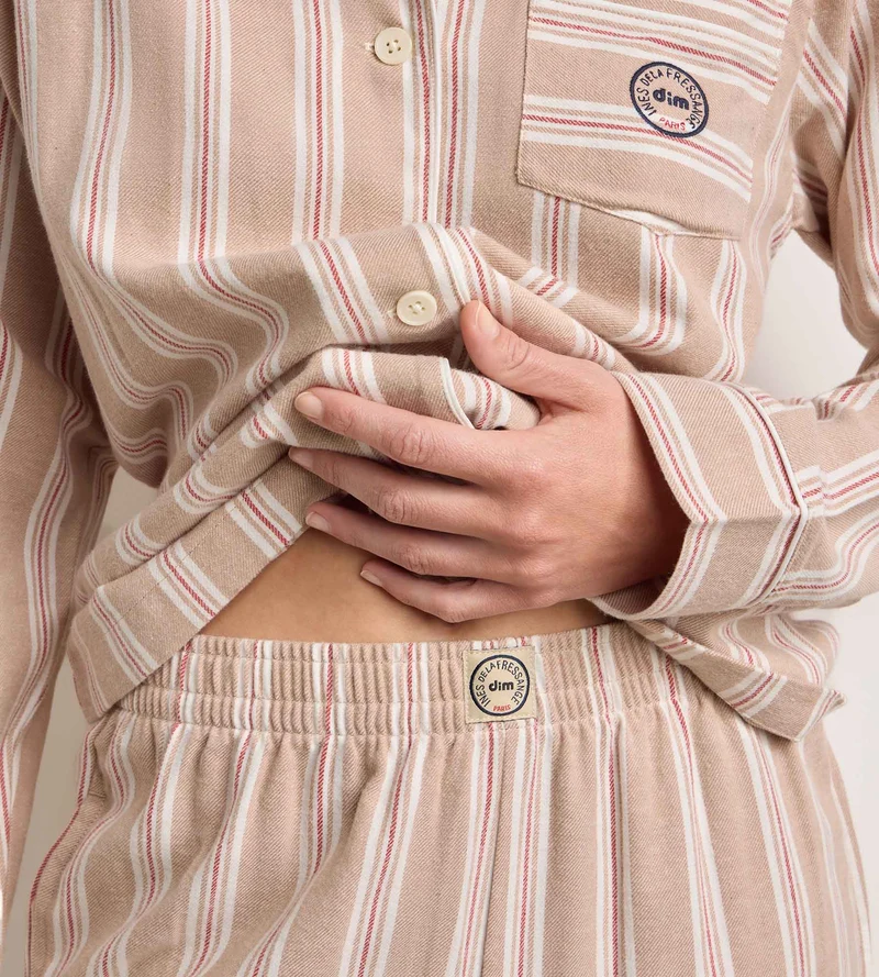 DIM x Ines de la Fressange Damen-Pyjama-Set aus gestreiftem Flanell in Braun und Beige