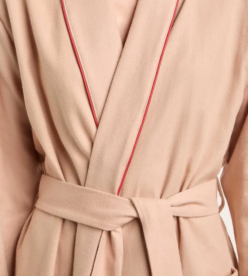 Beiger Seidenflanell-Bademantel DIM x Ines de la Fressange
