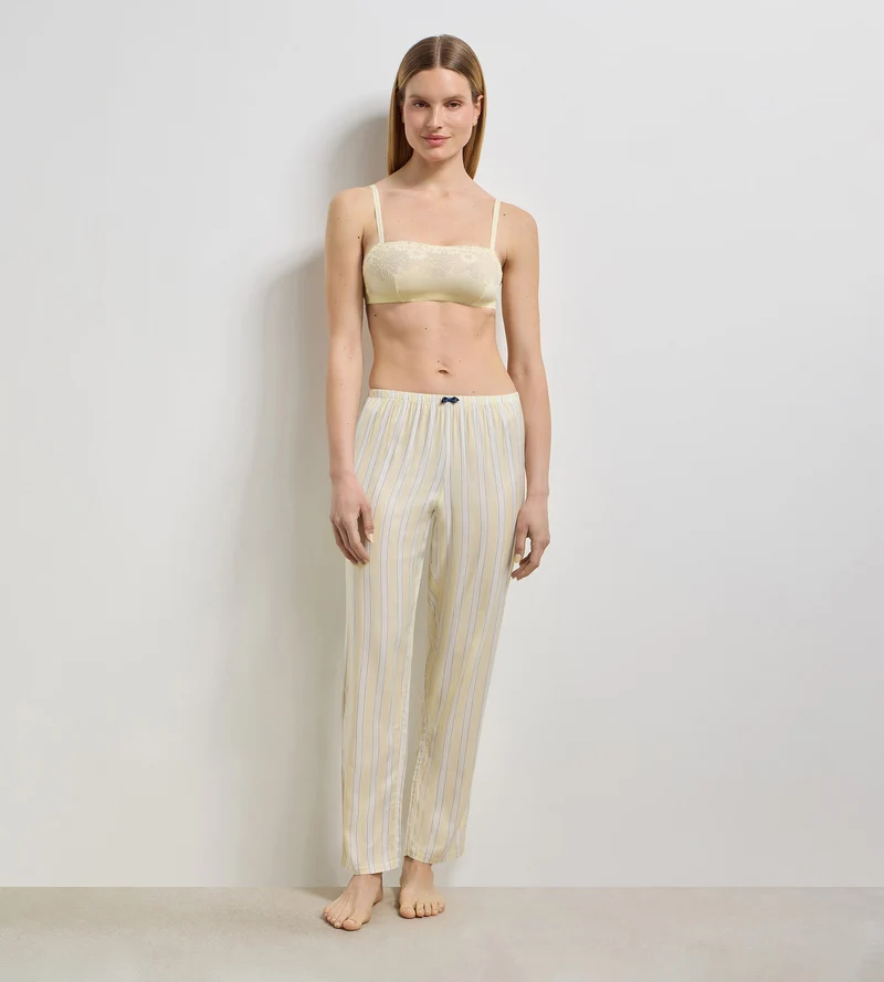 Ecrufarbene, gelb gestreifte Pyjama-Hose aus Twill von Slow Days Fresh Vibes