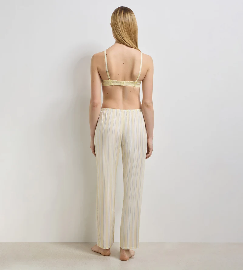 Ecrufarbene, gelb gestreifte Pyjama-Hose aus Twill von Slow Days Fresh Vibes