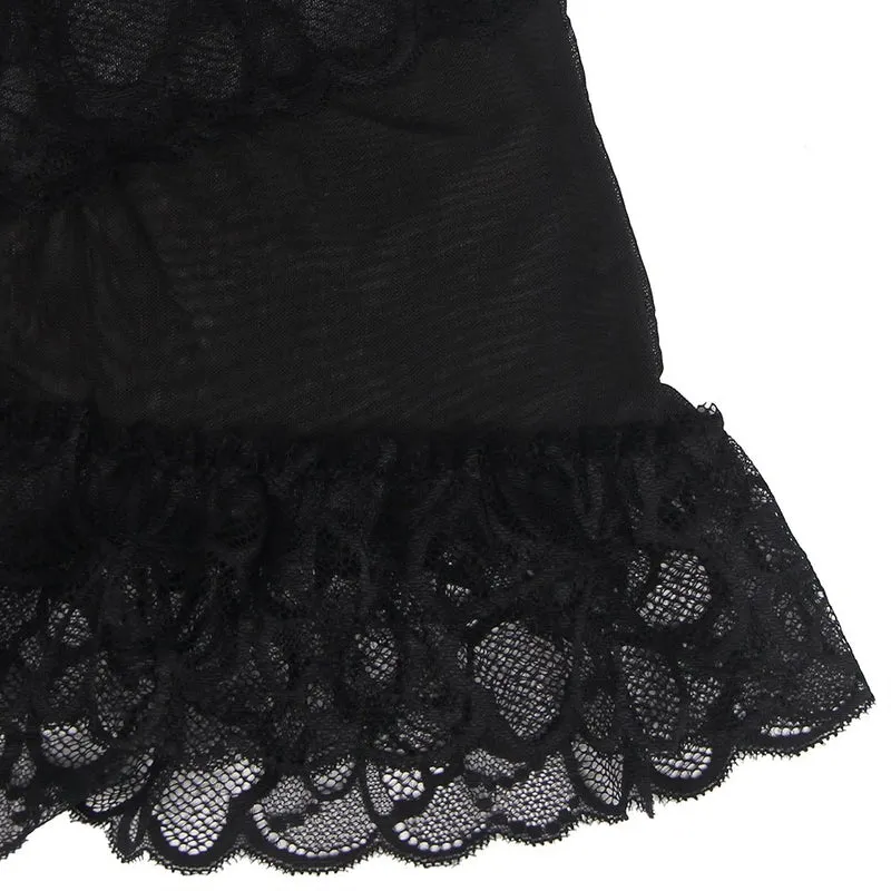Schwarzes, transparentes Babydoll aus Mesh und Spitze mit V-Ausschnitt aus Spitze, Schleifendetail und gewelltem Saum