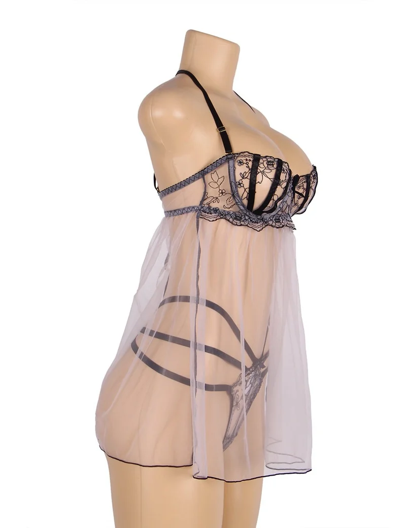 Hellviolettes Babydoll aus Netzstoff mit verstellbaren Schulterträgern