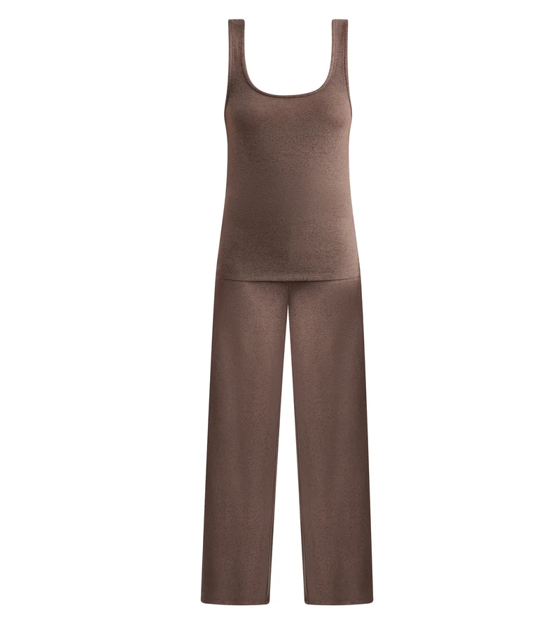 Pyjama-Set aus feinem, tiefbraunem Jersey von DIM x Ines de la Fressange
