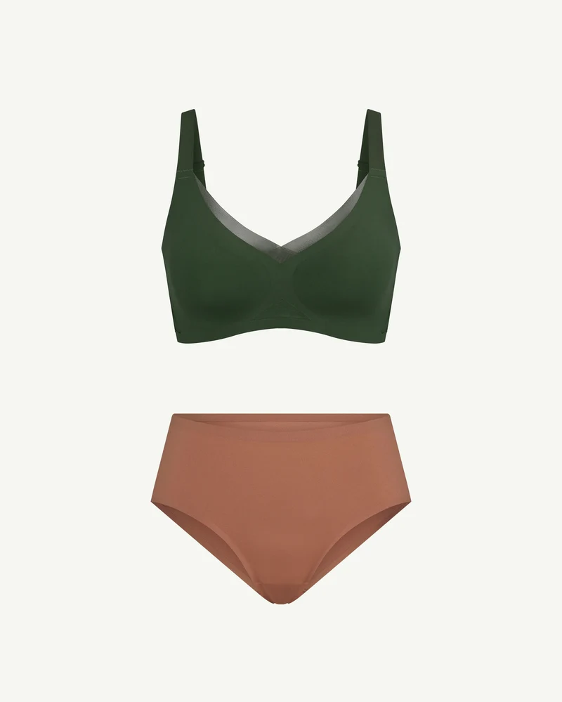 CrossOver Bra + Free Undies