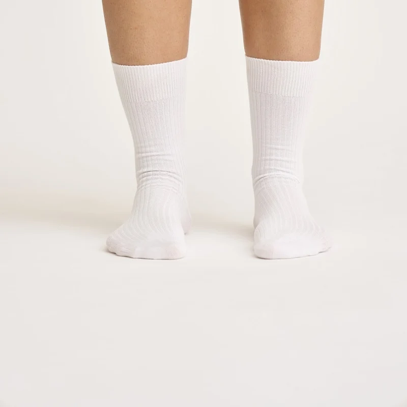 Weiße Bambus-Socken