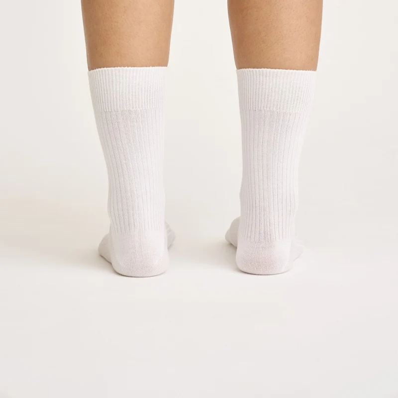 Weiße Bambus-Socken