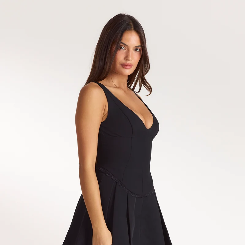 Cinched V-Neck Top - Black