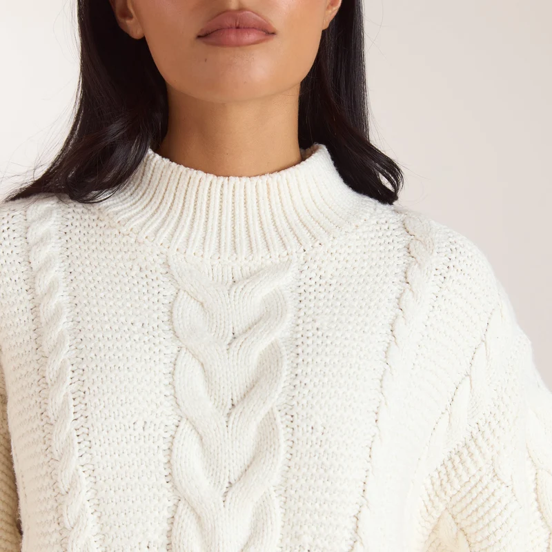 Oversized Cable-Knit Jumper - Cream
