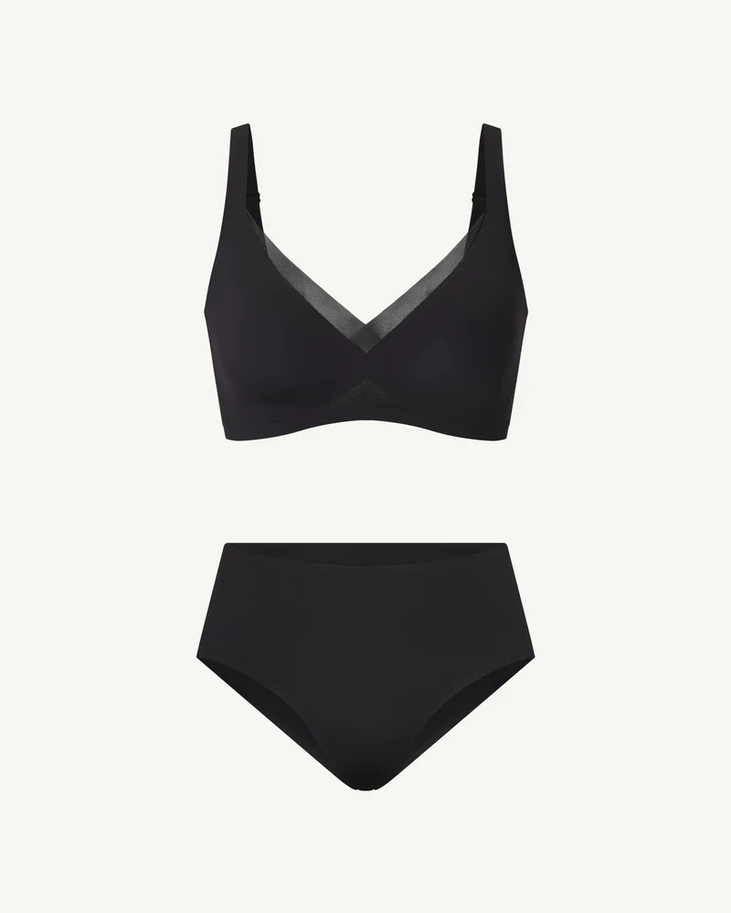 CrossOver V-Neck Bra + Free Undies