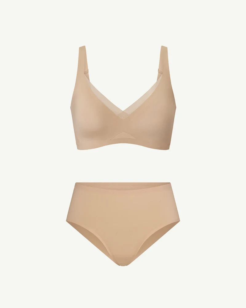 CrossOver V-Neck Bra + Free Undies