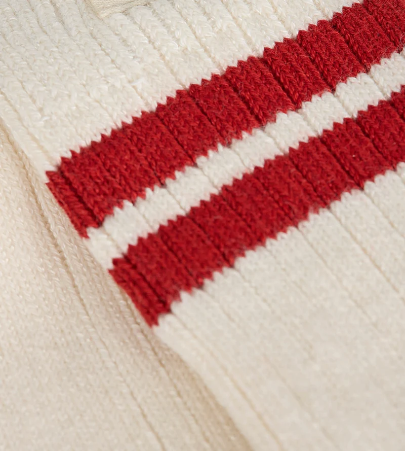 Gerippte Socken aus elfenbeinfarbener Baumwolle von DIM x Ines de la Fressange