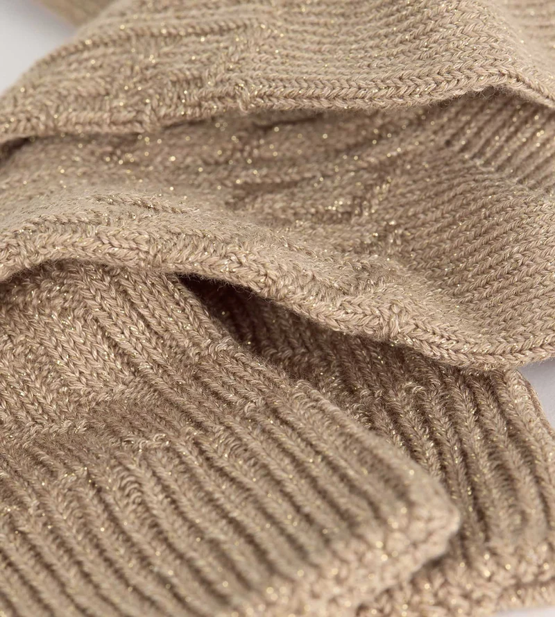 Beigefarbene gerippte Socken von La Mode