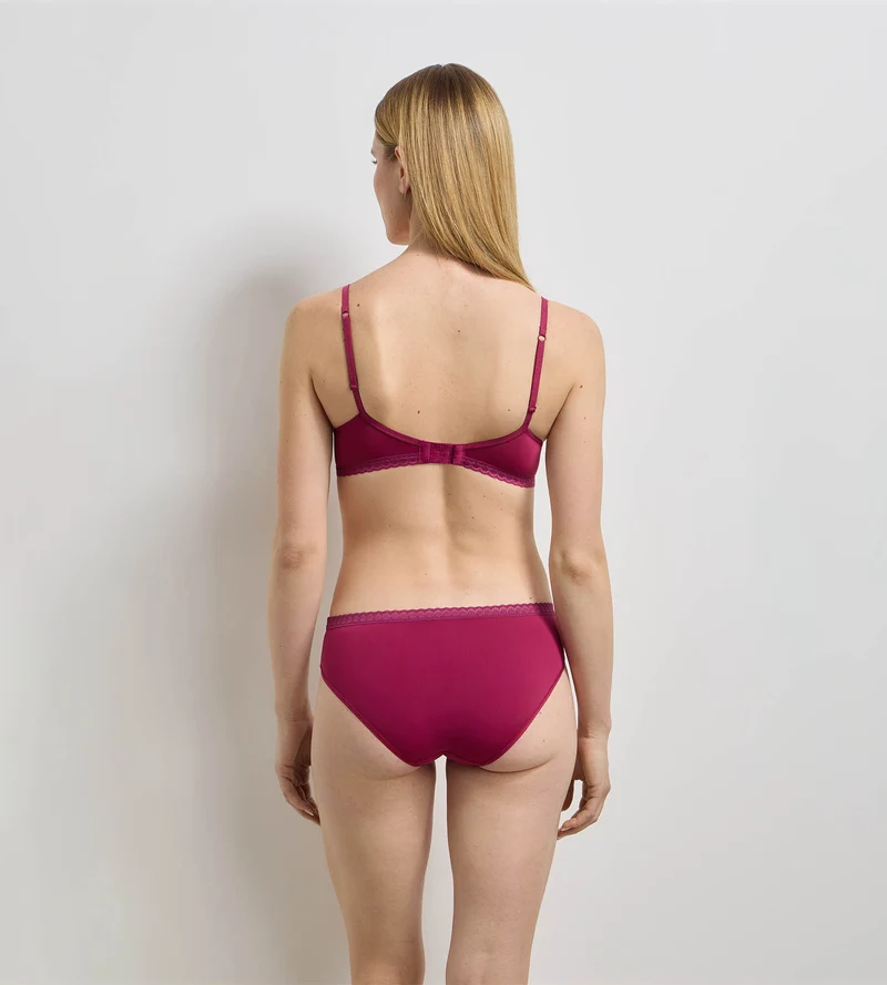 Triangel-BH ohne Bügel in intensivem Himbeerrot Daily Micro