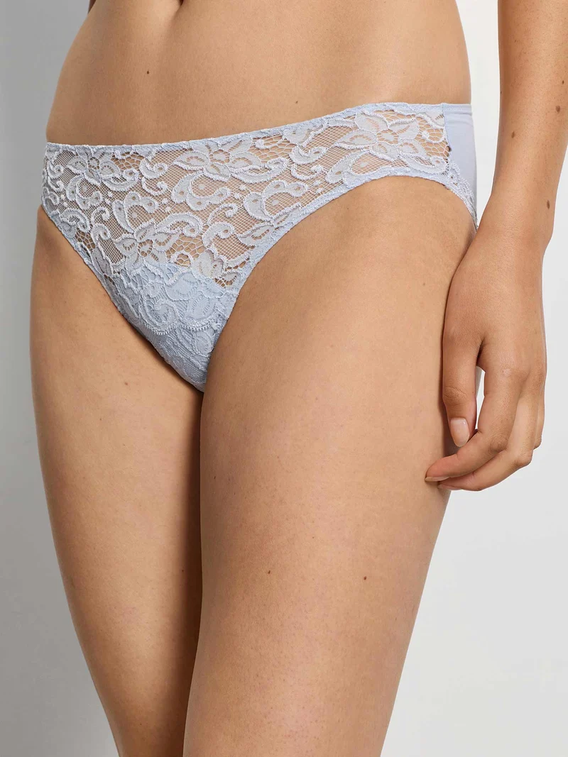 Mini-Briefs MOMENTS, Mini-Slip mit Vorderseite aus Spitze, in Sommer-Farbe blue dove