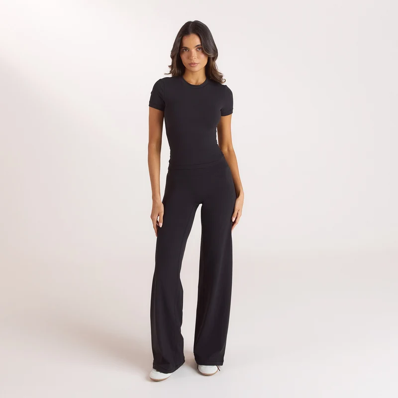 ContourSoft™ Straight-Leg Leggings - Black