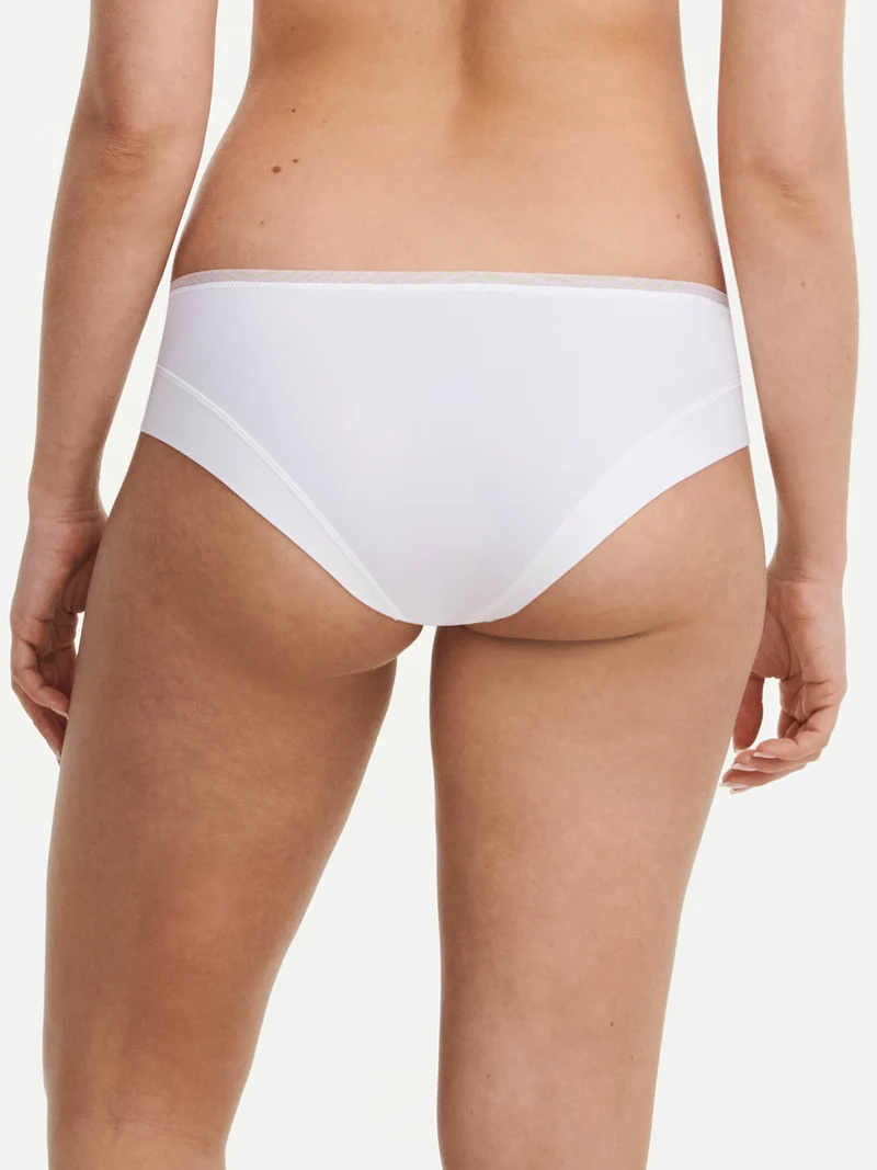 Chantelle – Graphic Allure Covering Shorty White