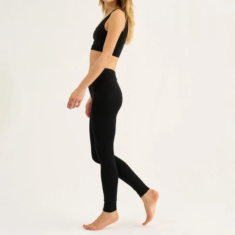 Schwarzes Bambus-Lounge-Set - Tanktop und Leggings