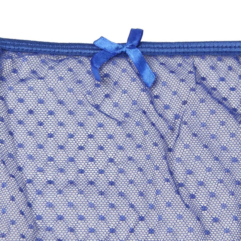 Blauer, hochgeschnittener Spitzenslip – verstellbare Träger und Baumwollzwickel
