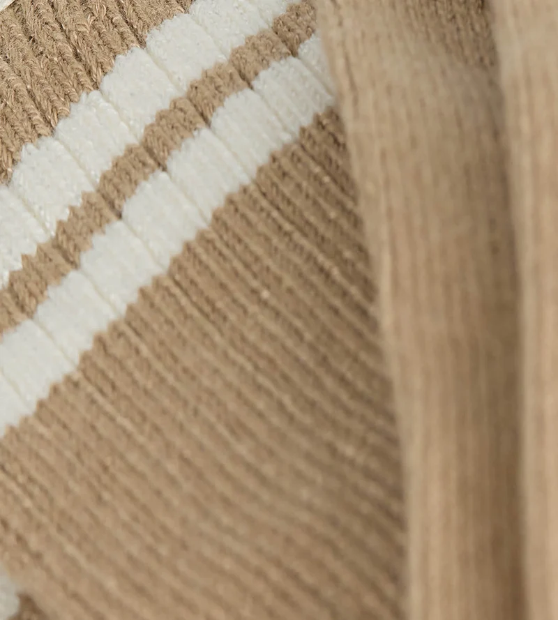 DIM x Ines de la Fressange – Rippstrick-Socken aus Baumwolle in Tiefgrau