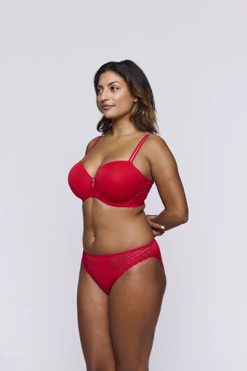 Primadonna Twist - East End Rio Slips True Red