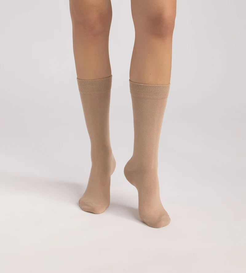 3er-Pack Herrensocken in den Farben Cassis, Schokoladenbraun und Taupe aus Baumwolle