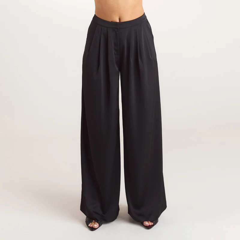Satin Pleated Trousers - Black