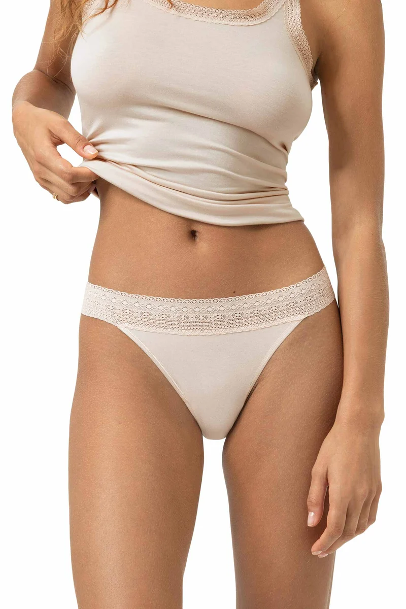 String MODAL LACE