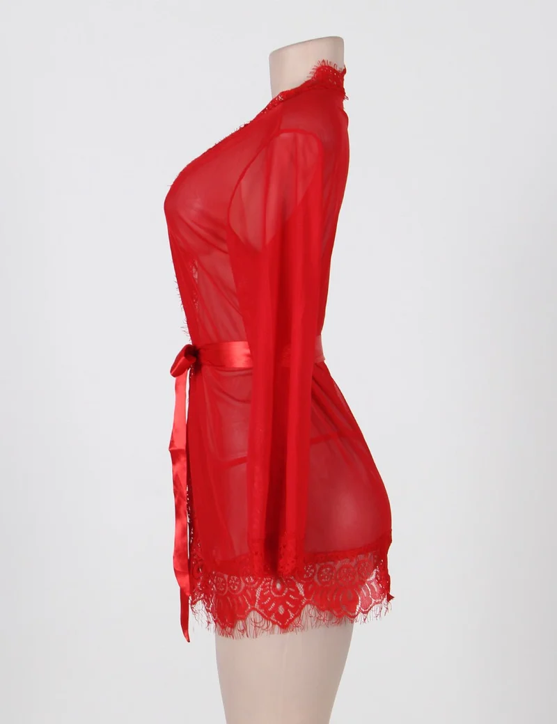 Roter Babydoll-Bademantel aus Netzstoff – Langärmlig, mit Wimpernspitzenbesatz, Kunstseidengürtel und passendem String