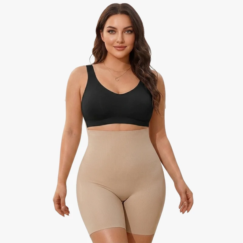 Korrigierende High Waist Shorts mit Polstern