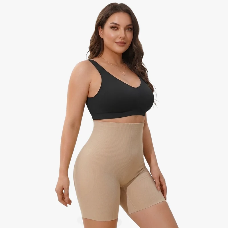 Korrigierende High Waist Shorts mit Polstern