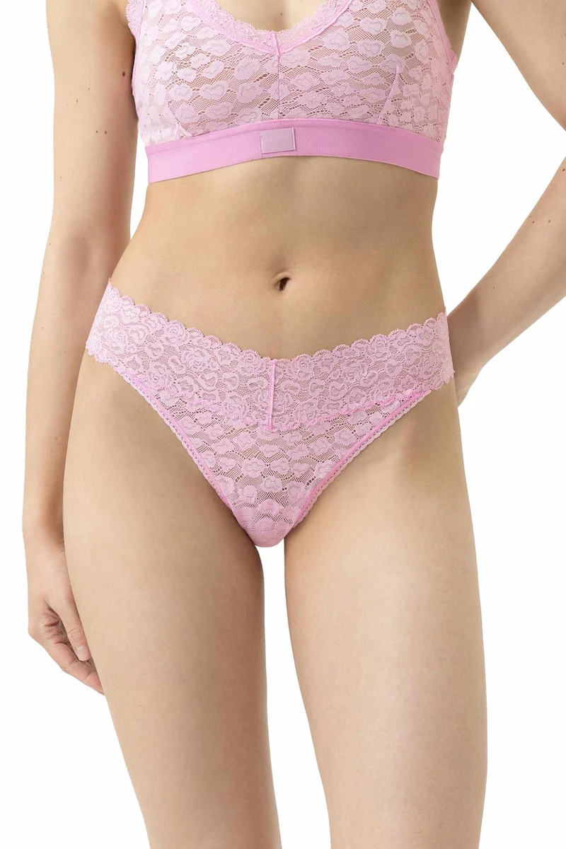 String SAVAGE LACE