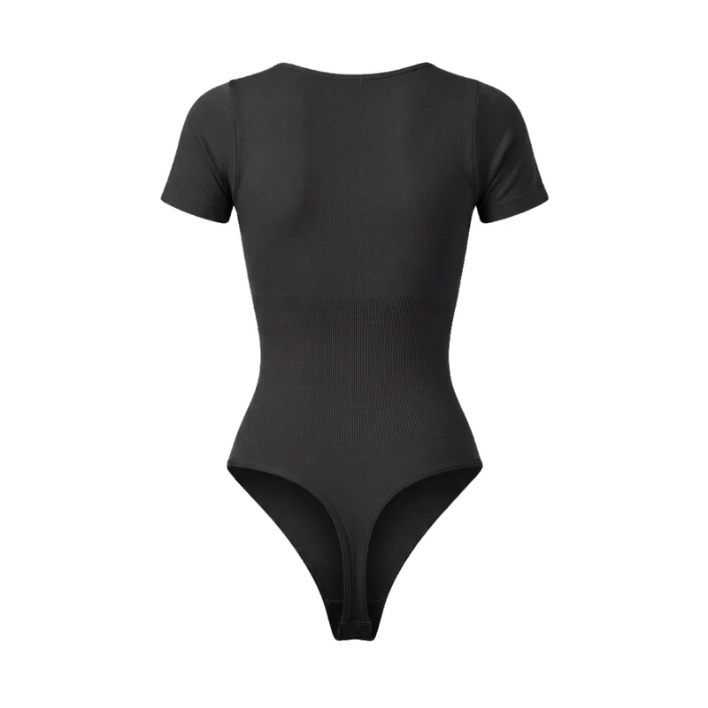 Korrigierender Nahtloser Body mit Kurzen Ärmeln und String