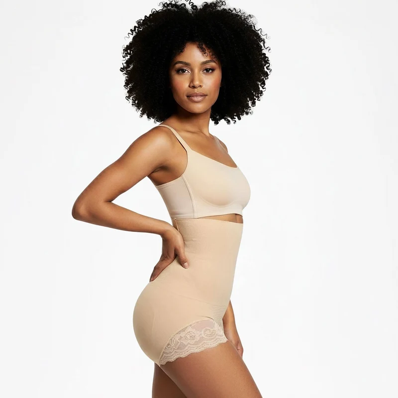 Korrigierende High-Waist-Slips mit Spitze