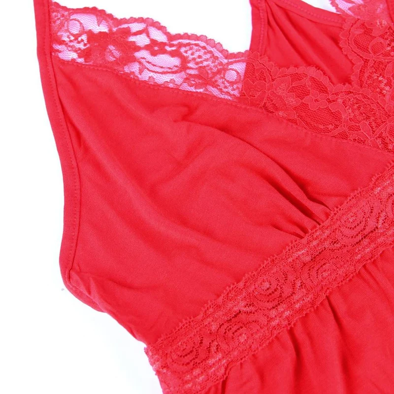 Rotes Nachthemd mit tiefem V-Ausschnitt und Spitzenabschluss – Spitzenbund, ausgestellter Rock und passendes Höschen-Set
