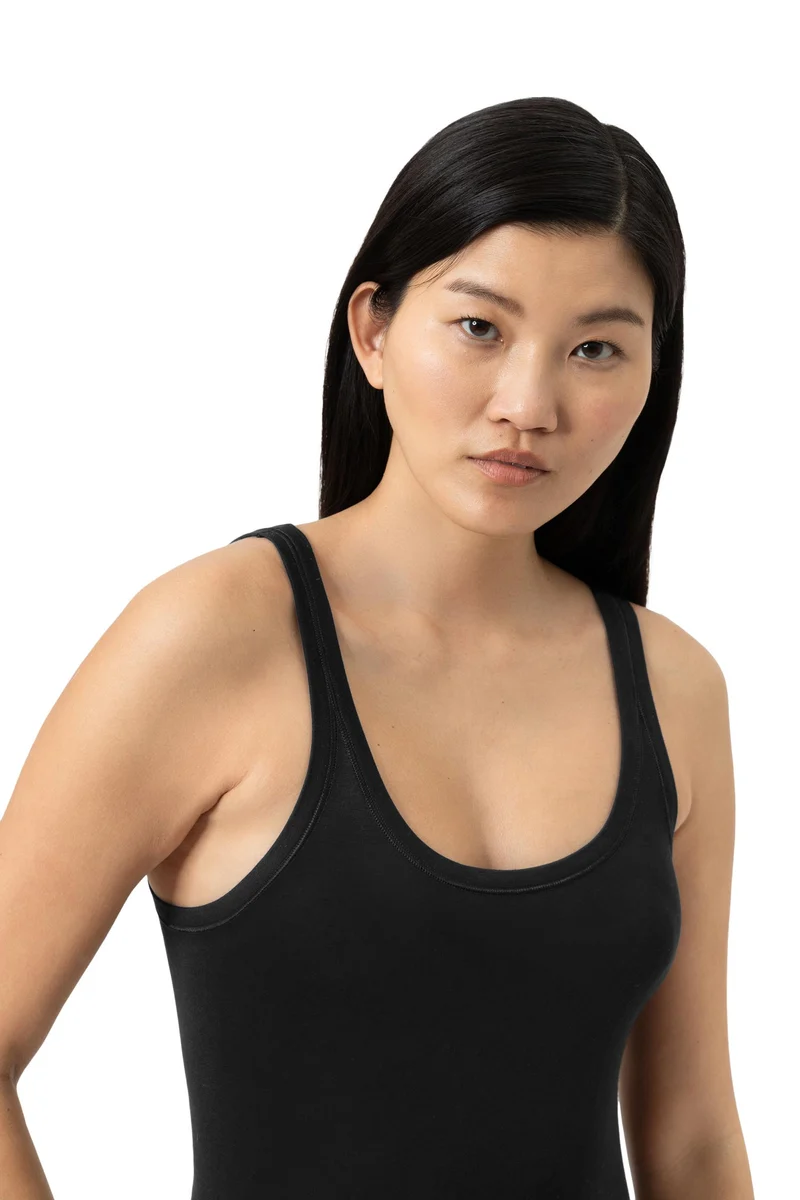 Tank-Top mit schmalen Trägern, MODAL PURE