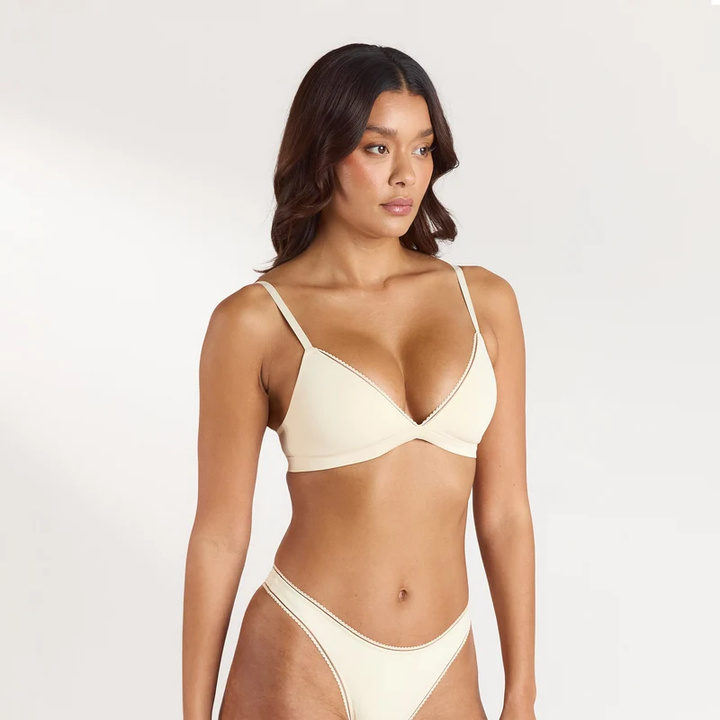 Comfort Triangle Bralette - Latte