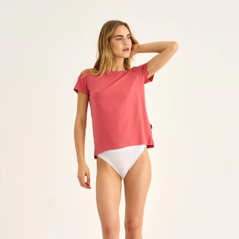 Rotes Bambus-T-Shirt