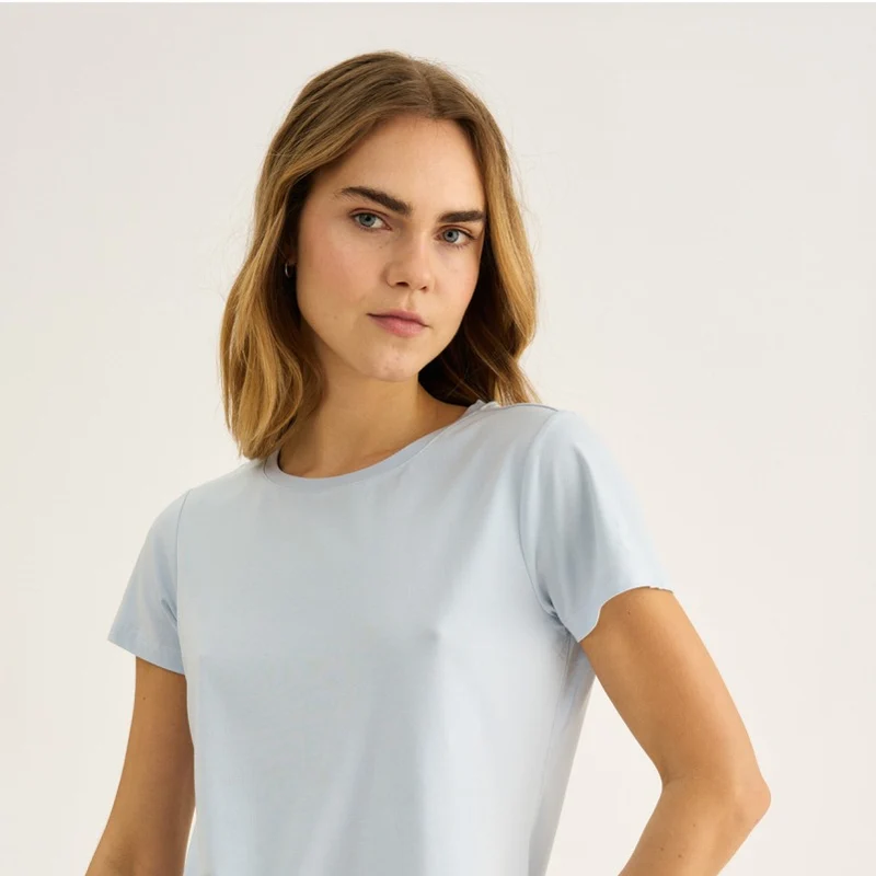 Hellblaues Bambus-T-Shirt