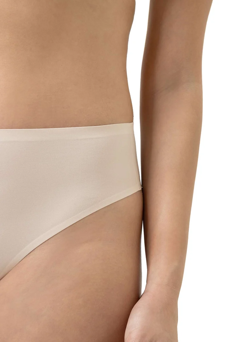 High-Waist-String SIMPLY BETTER INVISIBLES