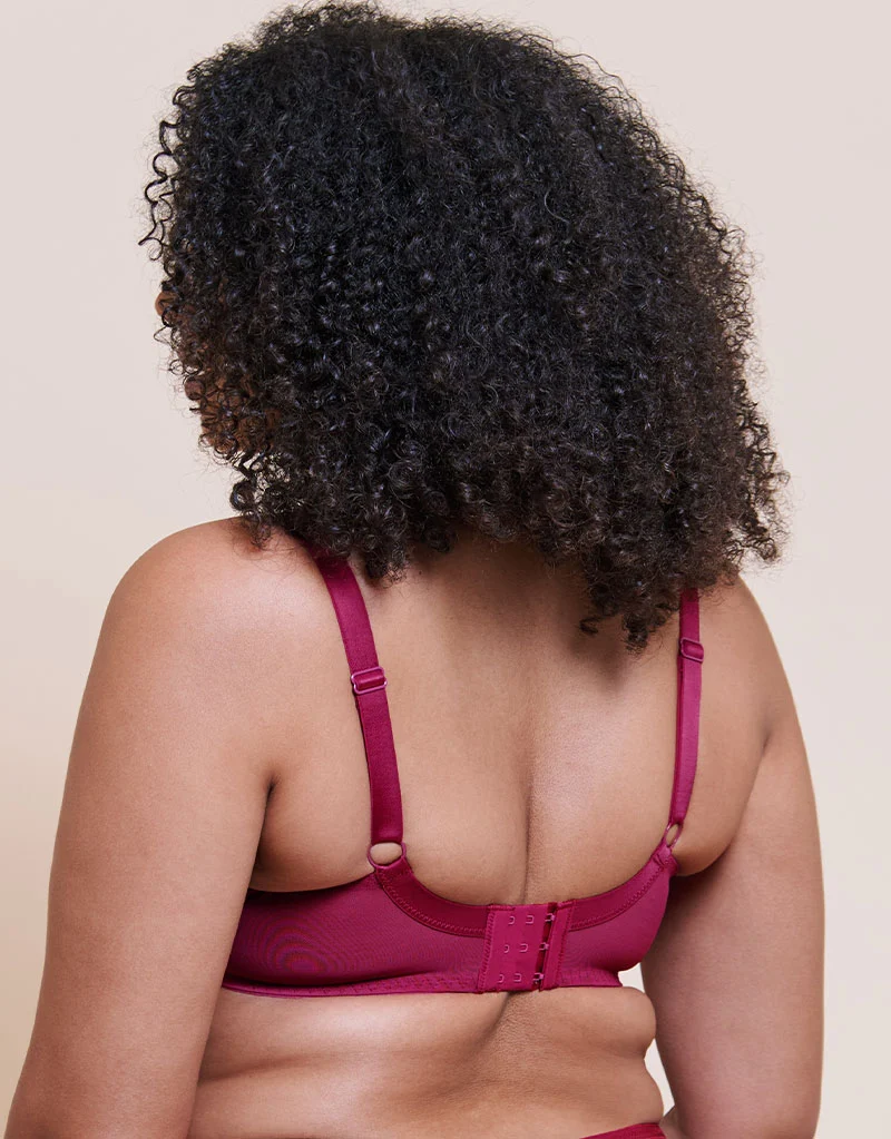 Curvy Kate Heartstopper High-Apex Deep Plunge Bra Sangria