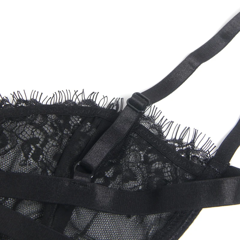 Schwarzes Bügel-BH-Set aus Wimpernspitze mit elastischem Unterbrustband und verstellbaren Trägern
