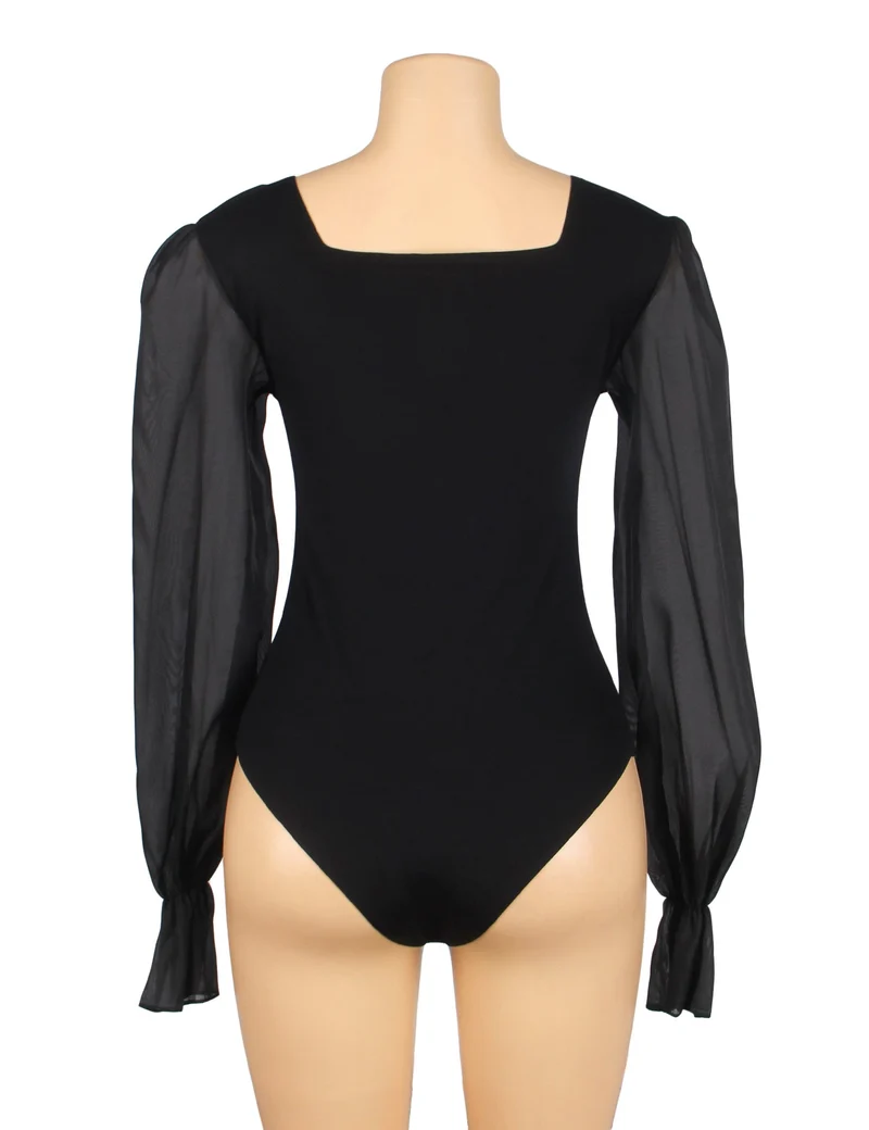 Schwarzer Chiffon-Body mit Puffärmeln, eckigem Ausschnitt und Druckknöpfen im Schritt