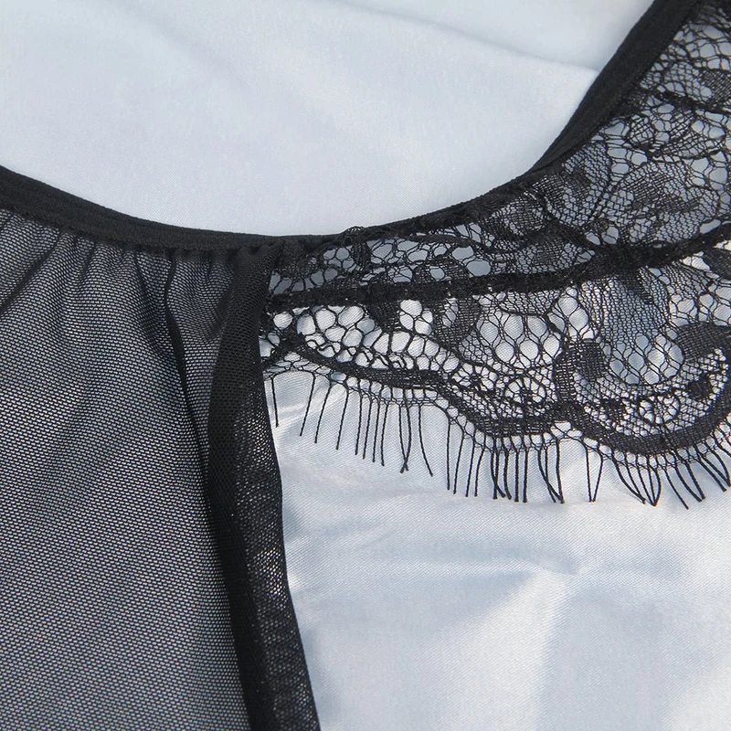 Blaues Neckholder-Dessouskleid aus Imitationsseide und Wimpernspitze mit offenem Rücken und transparentem Netzsaum