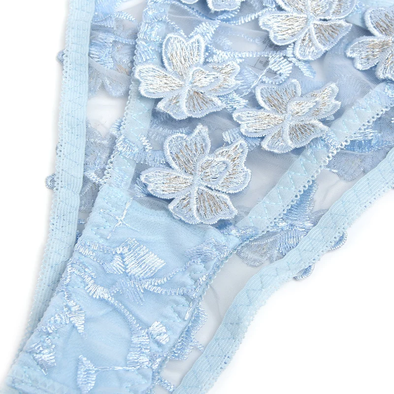 Hellblaues BH-Set mit floraler Netzstickerei – mit Bügel und 3D-Spitze