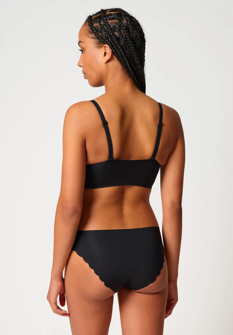 Da. Bustier herausn. Pads