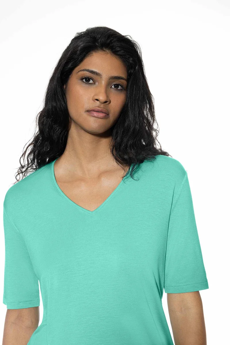 Shirt, kurzarm, V-Neck, PURE CHIC in Sommerfarbe seafoam (knallgrün)