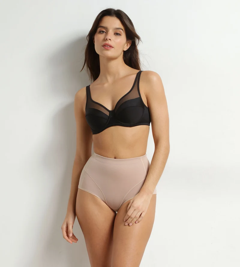 Formender Slip aus Mikrofaser in Nude von Dim Silhouette Contour