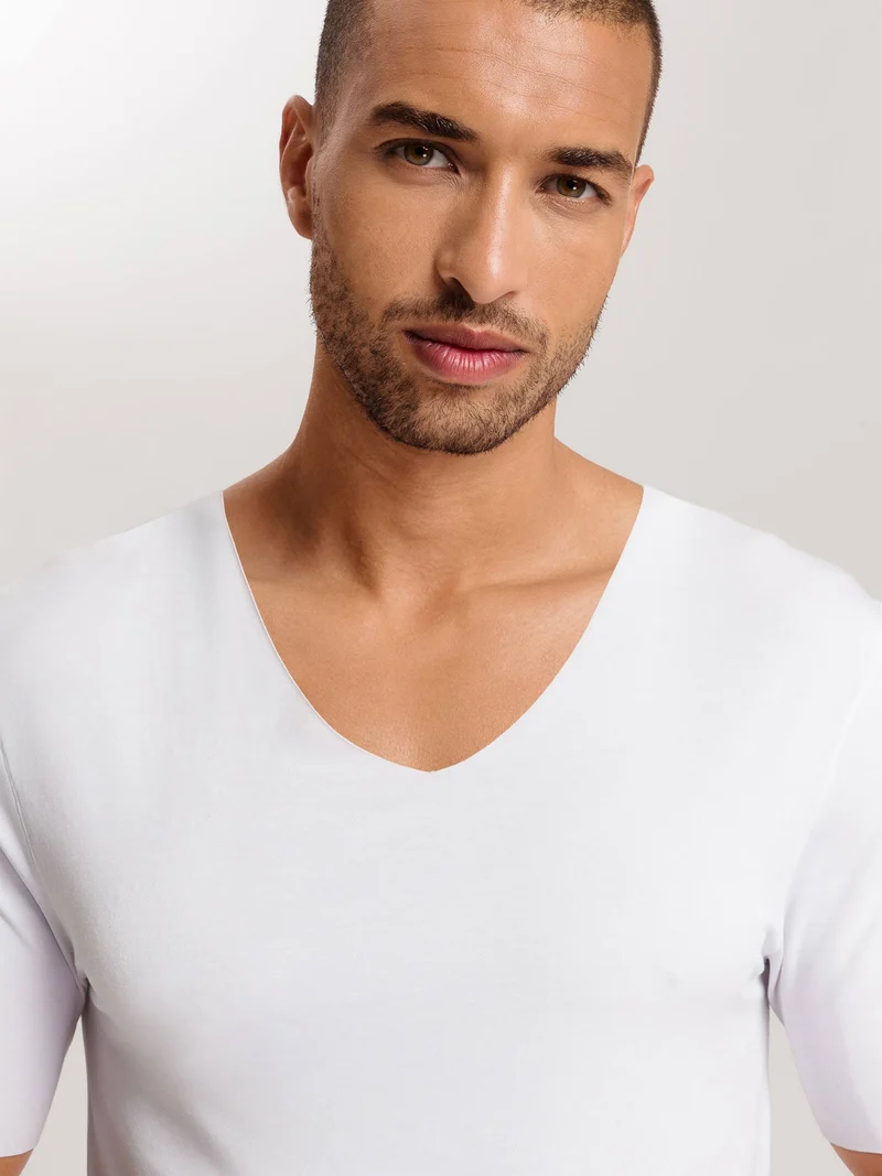 T-Shirt, V-Neck, CLEAN CUT