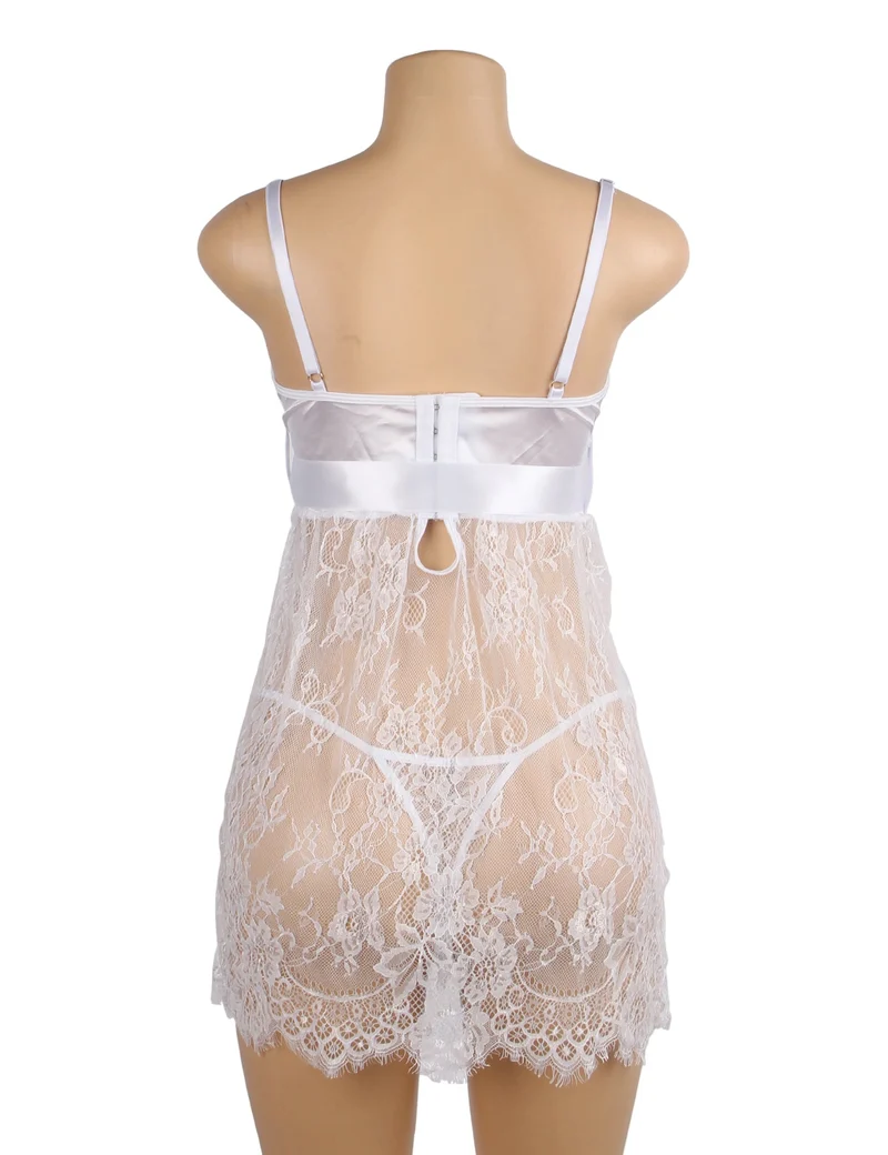 Weißes Babydoll aus Wimpernspitze mit gepolsterten Cups, Wellensaum, Schleife unter der Brust und T-Rücken-Set