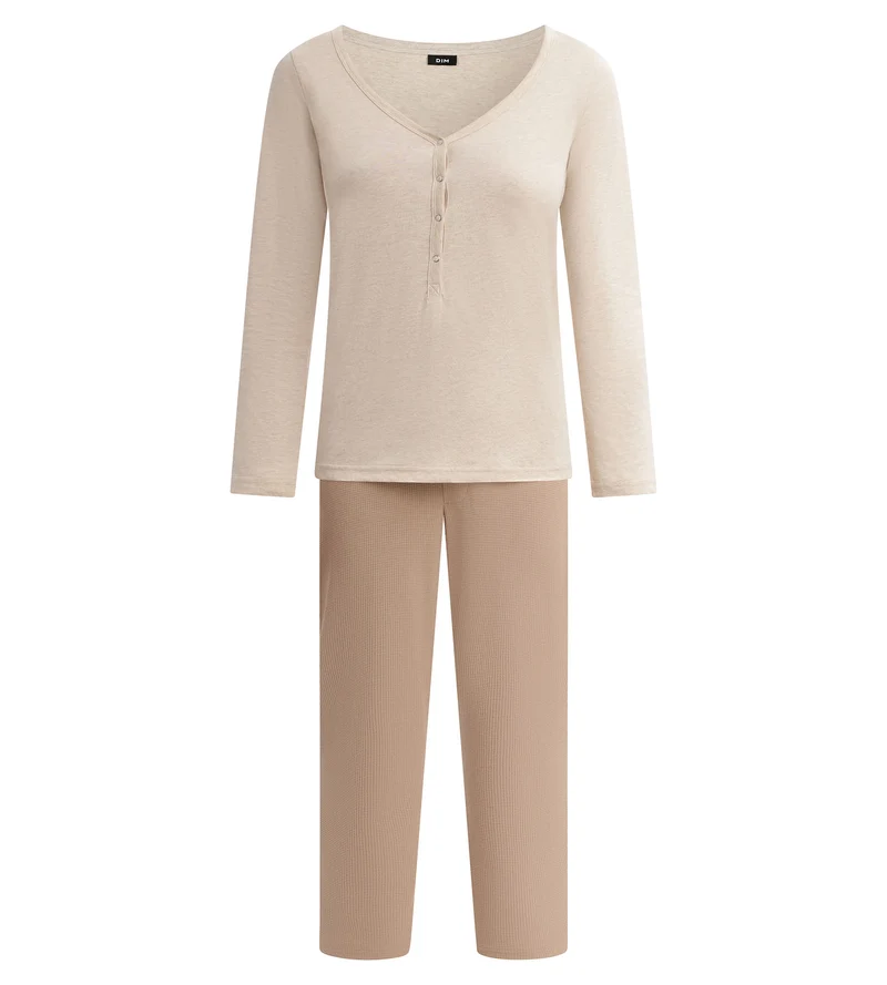 Damen-Pyjama-Set mit Serafino-Kragen aus braunem Jersey von Dim Cosy Time